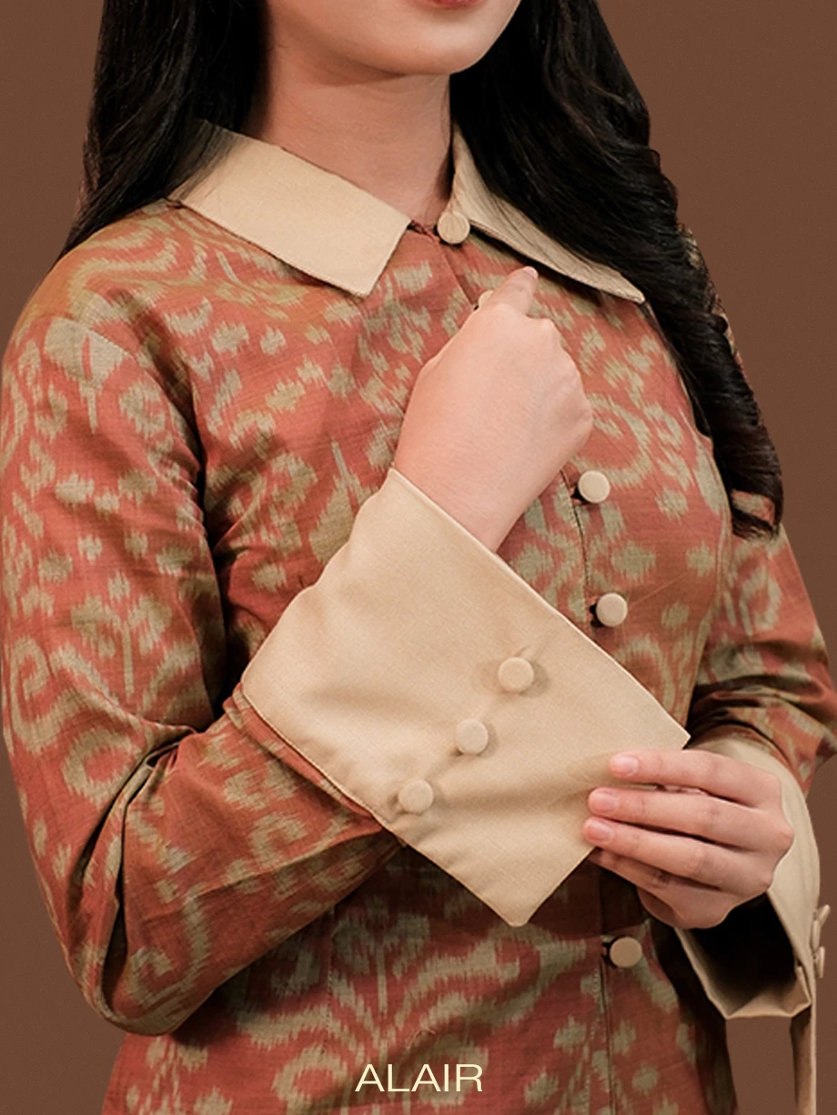 ALAIR | Lavanya Set Blouse & Pants Tenun Wanita - Terracota - Foto 2
